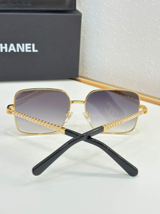 Picture of Chanel Sunglasses _SKUfw80881960fw